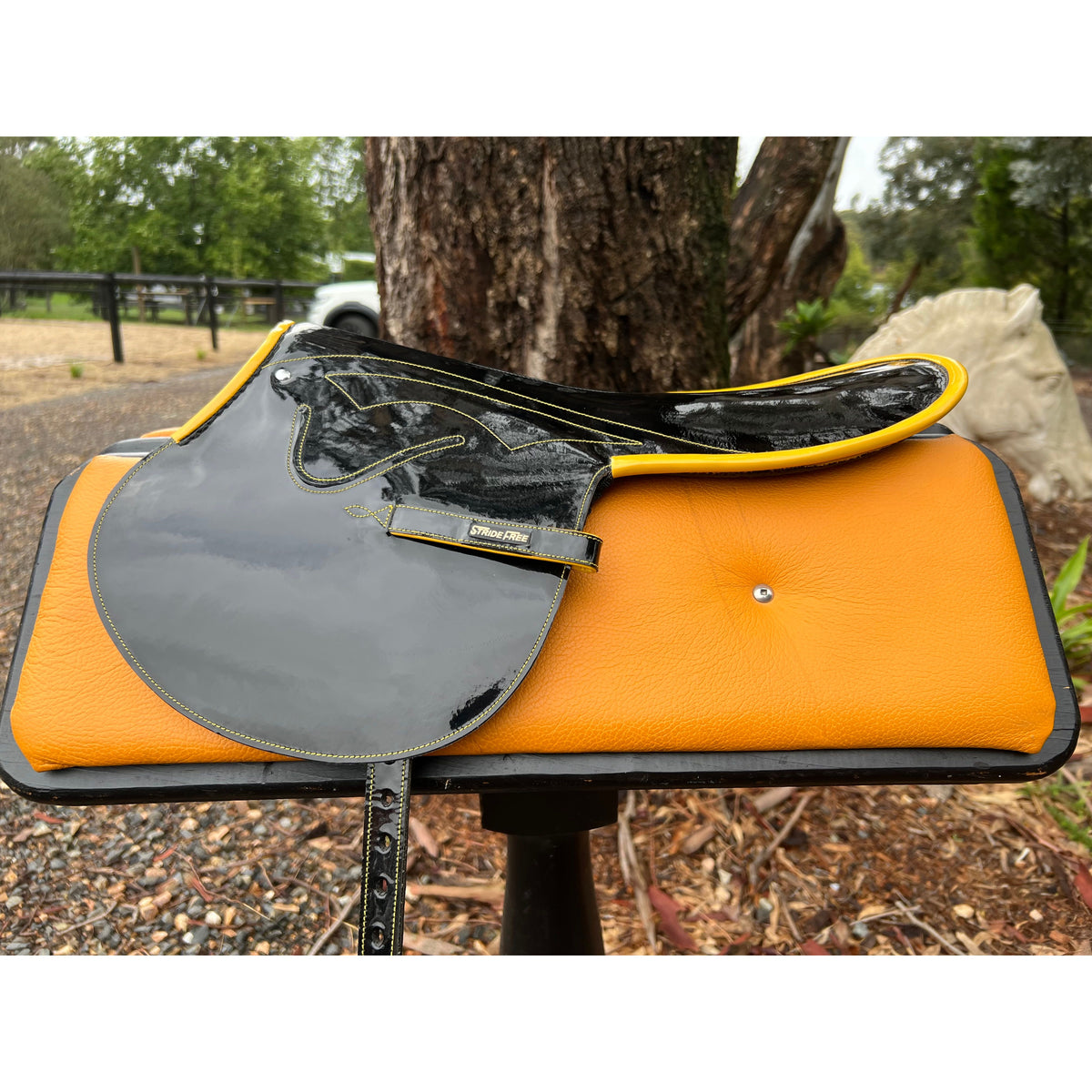 740g Black Patent Yellow Piping. ONE ONLY!