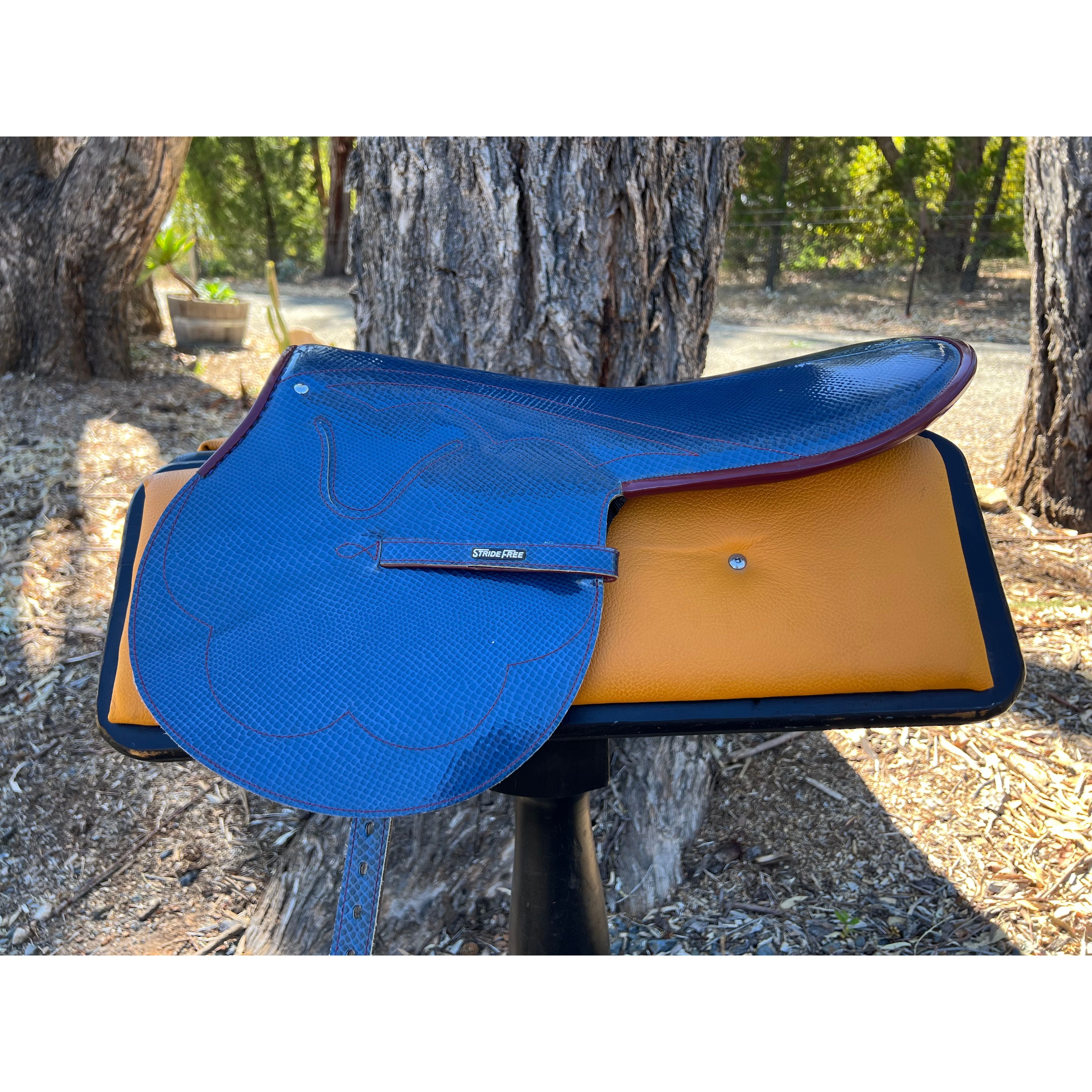 SALE 1.2kg Blue Snake Print Race Saddle LAST ONE