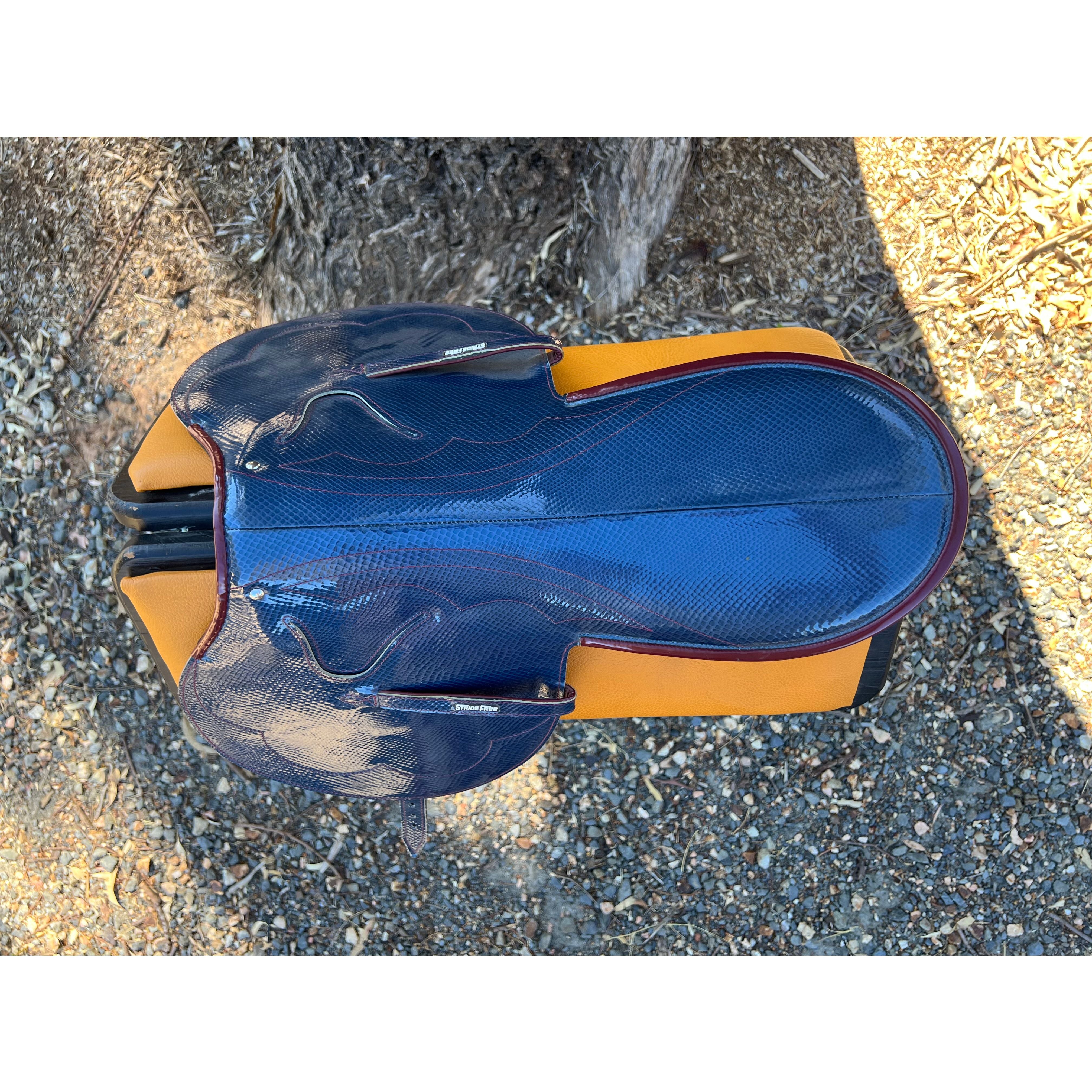 SALE 1.2kg Blue Snake Print Race Saddle LAST ONE